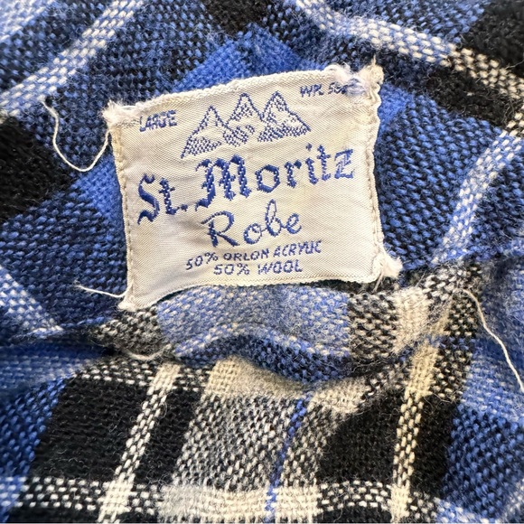 St. Moritz wool blend robe - Picture 4 of 10
